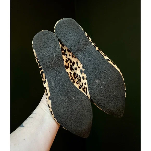 Steve Madden Leopard Print Cow Hair Pointed Toe Flats Women's Size 7M - Picture 2 of 7